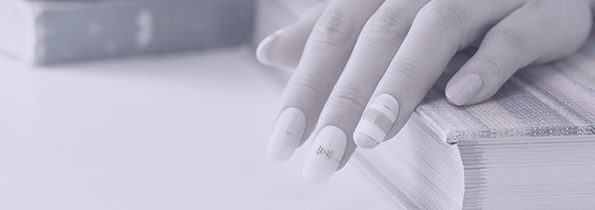 カルジェルのカラー・デザインをチェック