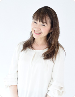 中村 真里 先生